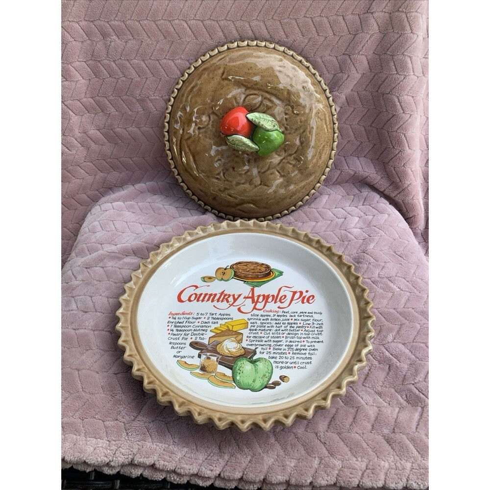 Country Apple Pie Glazed Ceramic Pie Dish w/ Lid and recipe, Japan 1980s